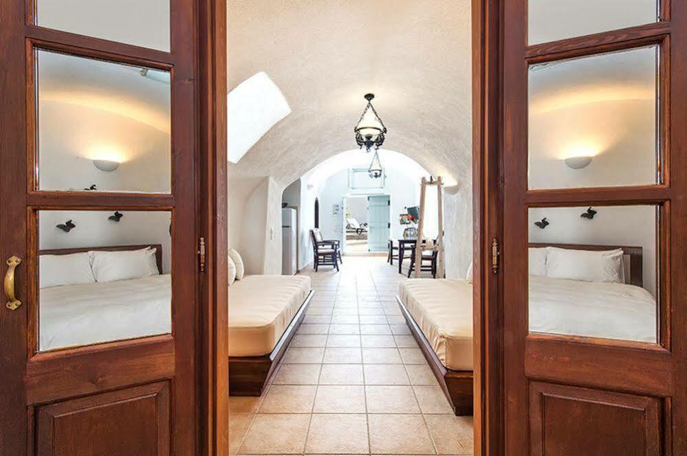 Nereids Villa Santorini Megalochori  Extérieur photo